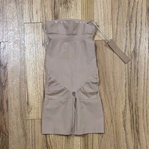 SKIMS Everyday Sculpt Short